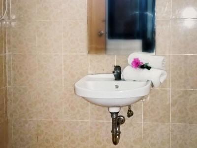 ホテルEdutel Undiksha Singaraja エクステリア 写真